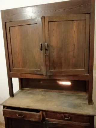 Credenza cucina in legno e vetro