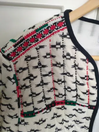 Chaqueta de inspiración étnica Bimba y Lola