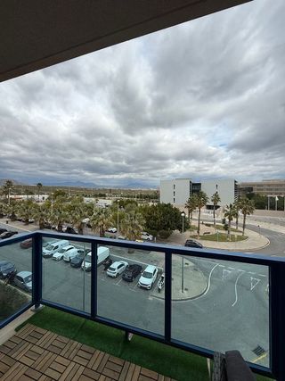 Piso en alquiler en Palmeral - Urbanova  - Tabarca en Alicante