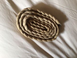 Cinturón trenzado beige y marrón