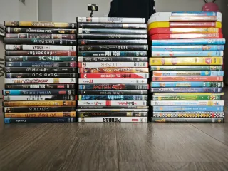 Lote de DVDs películas (38) e infantiles (20)