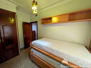 Piso en alquiler en Linares