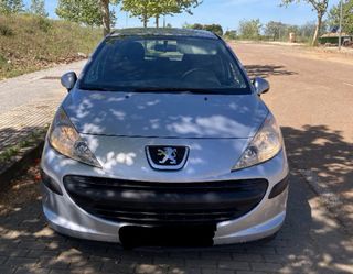 Peugeot 207 2011