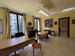 Oficina en alquiler en Mercat  - La Missió - Plaça dels Patins en Palma de Mallorca