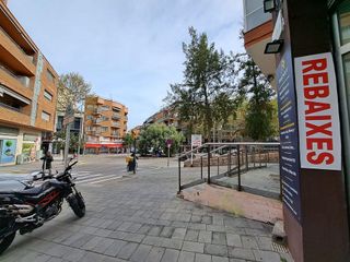 Local comercial en alquiler en Can Roca-Muntanyeta en Castelldefels