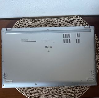 ASUS VivoBook 15" Ultra Sottile Win 11 SSD 256GB