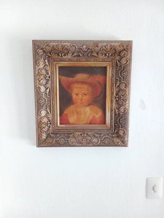Cuadro antiguo, retrato de un niño con sombrero