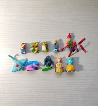 10 Figuras Kinder Sorpresa años 90 2000 vintage