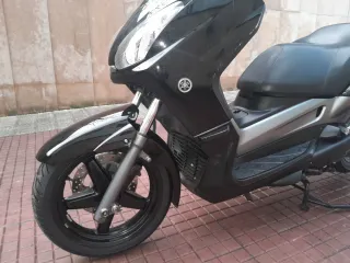 YAMAHA XMAX 250 Negra Automática