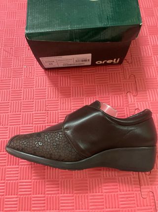 Zapato vestir mujer velcro marrón talla 39