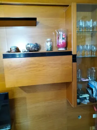 Vitrina madera y cristal