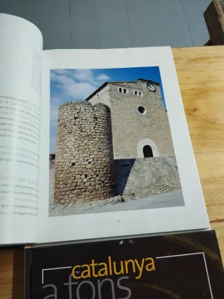 Catalunya a fons: Castells, Catedrals i Monestirs