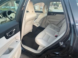 Volvo XC60 2022