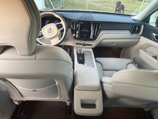 Volvo XC60 2022