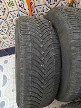 Neumáticos 205/65 R15