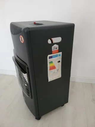Estufa Gas Butano HeatZilla Negra + Regulador