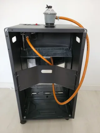 Estufa Gas Butano HeatZilla Negra + Regulador