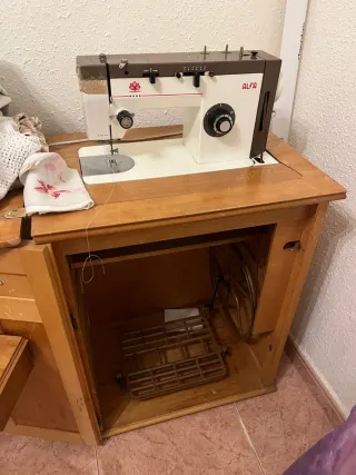 Máquina de coser Alfa para piezas