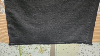 Pantalón vaquero negro flare