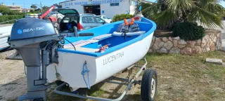 Barca de pesca y recreo