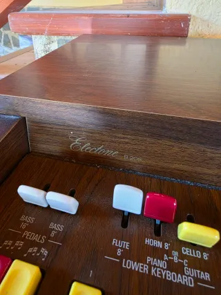 Yamaha Electone B-205