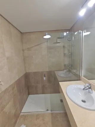Reformas de baño,¡Sustituye tú bañera por ducha!