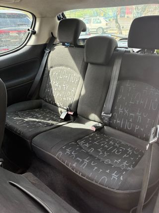 Peugeot 206 2003