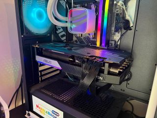 ASUS Dual Radeon RX 6700XT 12GB