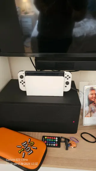Nintendo Switch OLED Blanca y Negra