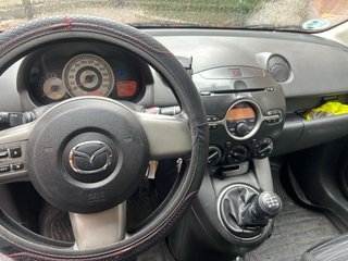 Mazda 2 2009 - Urge venta