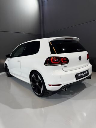 Volkswagen Golf GTI 35 Aniversario