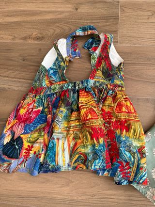 Lote 4 vestidos niña y 5 sudaderas entre talla 4-6
