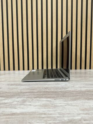 MacBook Air 13" 2015 i7 8gb 256gb SSD
