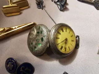 Lote Joyas Antiguas: Gemelos, Relojes, Corbateros