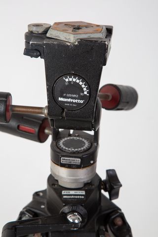 Trípode Manfrotto 028 + Cabezal 029 MKII