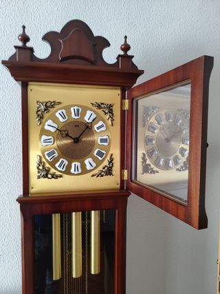Orologio a carillon Sars in legno massello con cristallo
