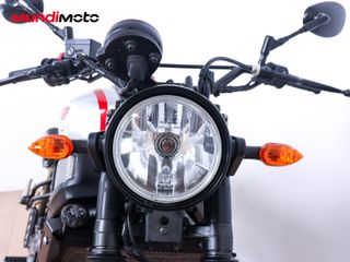 YAMAHA XSR 700