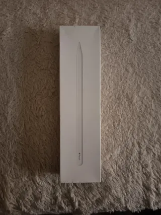 Apple Pencil con caja y accesorios