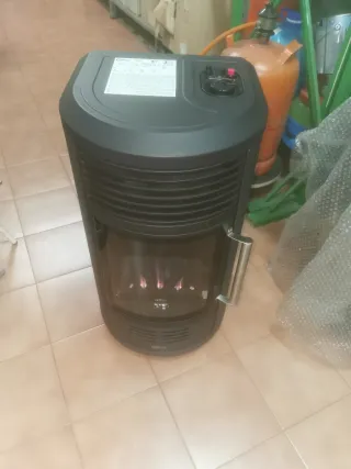 Estufa Gas Qlima Efecto Fuego GH8034