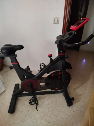 Bicicleta estática sin usar