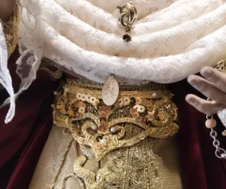 Cinturilla Virgen Bordada Oro