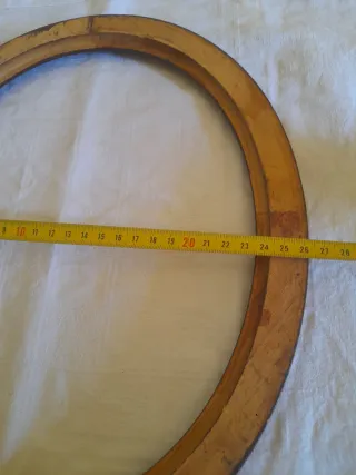 Cornice Ovale in Legno
