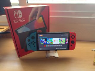 Nintendo Switch OLED Roja y Azul