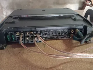 Etapa de Potencia Kenwood Negra/Gris