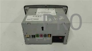 RADIO / CD Mercedes-Benz Clase A (BM 176)(06.2012->) 1.6 A 180 BlueEfficiency (176.042) [1,6 Ltr. - 90 kW CAT]