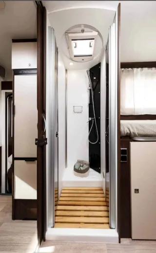 AUTOCARAVANA BENIMAR TESSORO