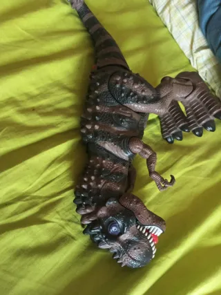 Dinosaurio T-Rex de juguete