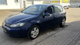 Volkswagen Golf Azul