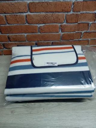 Manta Picnic Amazon Basics Rayas