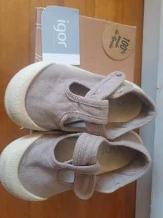Sandalias Igor Talla 24